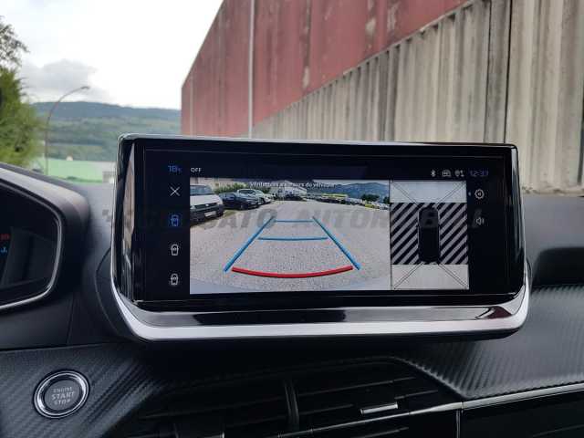 Peugeot 2008 1.2l - blue