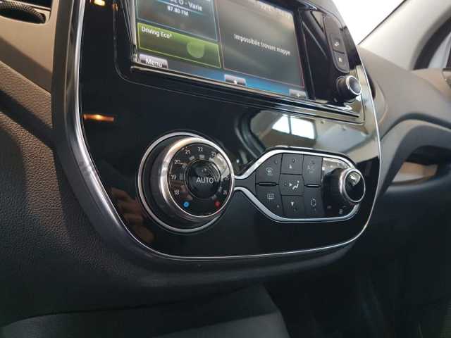 Renault Captur 1.5l - white