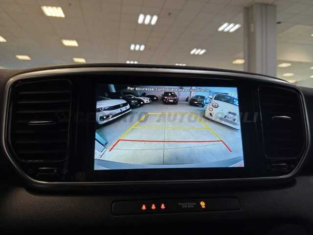 Kia Sportage 1.6l - white