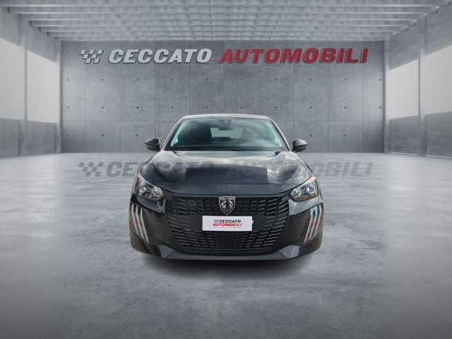 Peugeot 208 1.2l - black