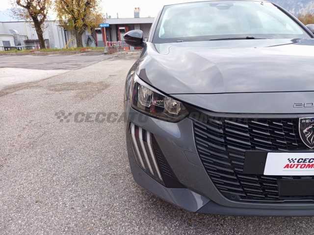 Peugeot 208 1.2l - grey