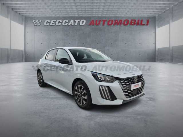 Peugeot 208 1.2l - white