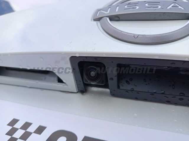 Nissan Nuovo Juke 1.0l - white