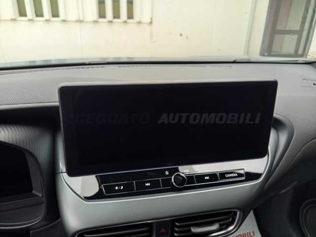 Nissan Nuovo Juke 1.0l - grey