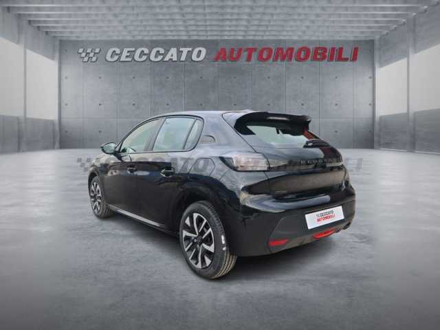 Peugeot 208 1.2l - black