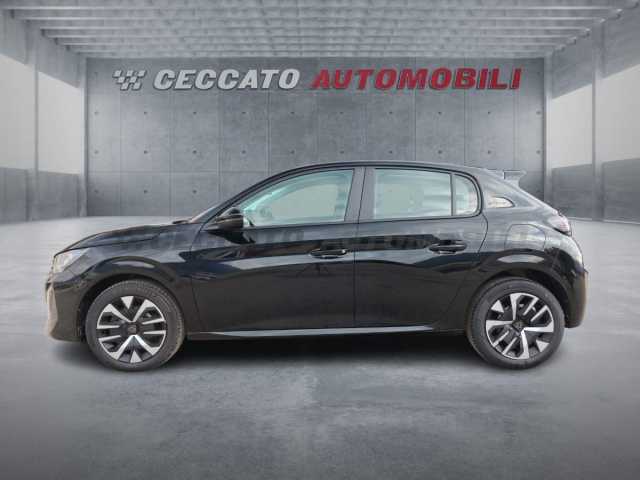 Peugeot 208 1.2l - black