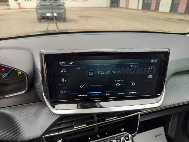 Peugeot 208 1.2l - black