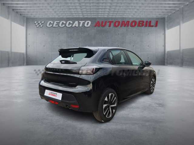 Peugeot 208 1.2l - black
