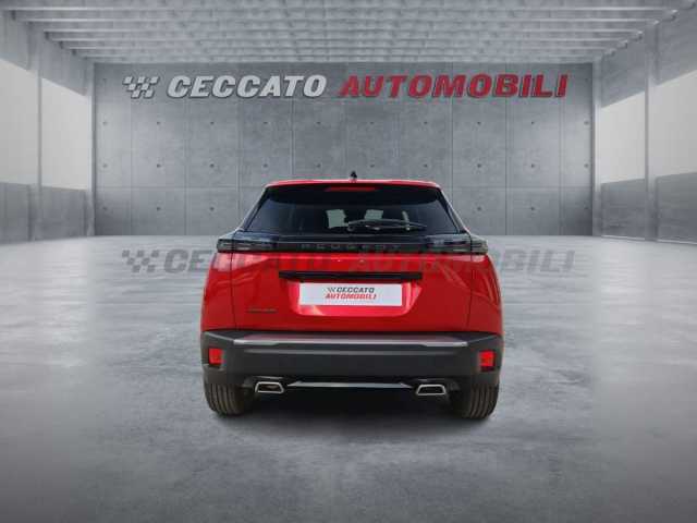 Peugeot 2008 1.2l - red