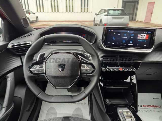 Peugeot 2008 1.2l - red