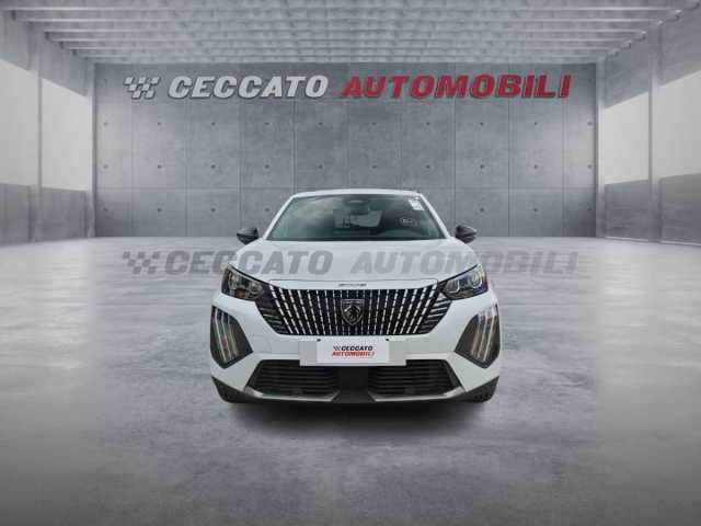 Peugeot 2008 1.2l - white