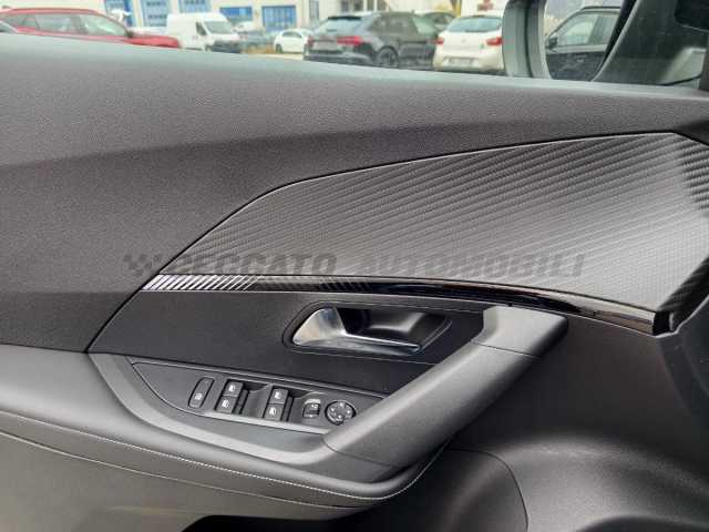 Peugeot 2008 1.2l - grey