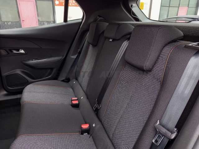 Peugeot 2008 1.2l - black