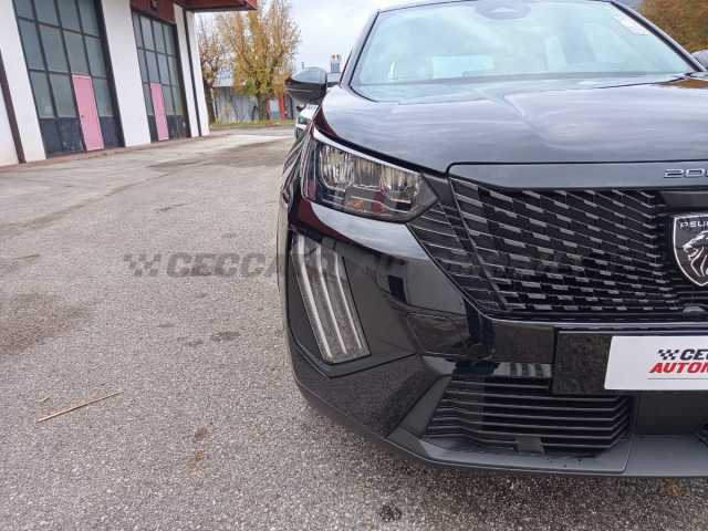 Peugeot 2008 1.2l - black
