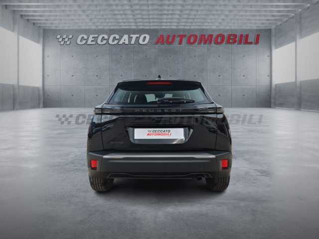 Peugeot 2008 1.2l - black