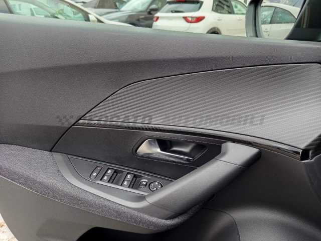 Peugeot 2008 1.2l - black