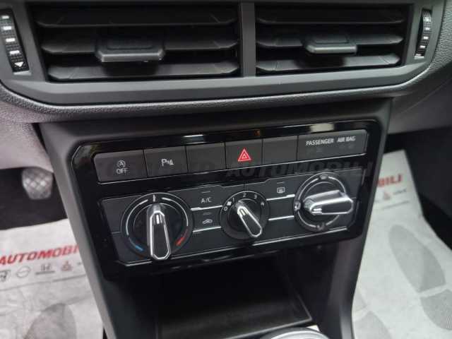 Volkswagen 1.0l - black