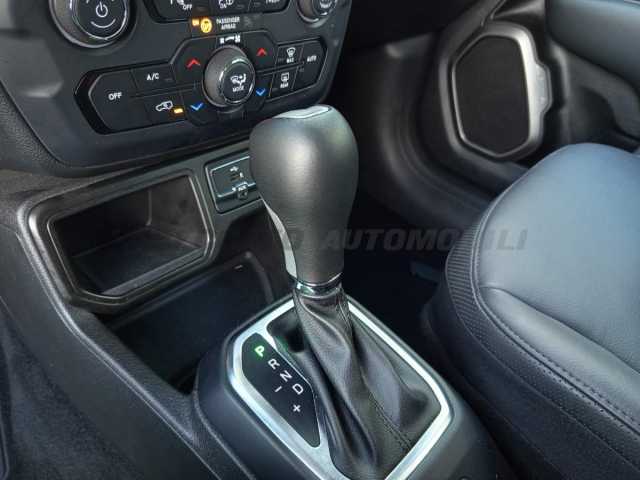 Jeep Renegade 1.5l - blue