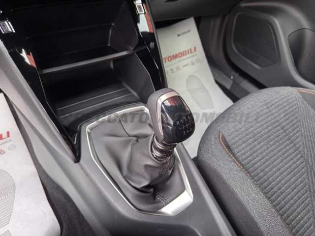 Peugeot 2008 1.2l - white