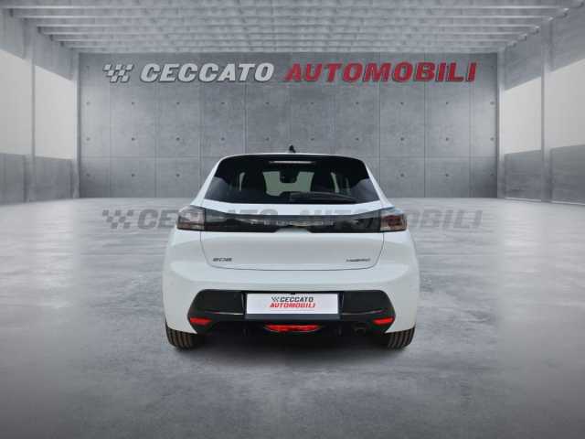 Peugeot 208 1.2l - white