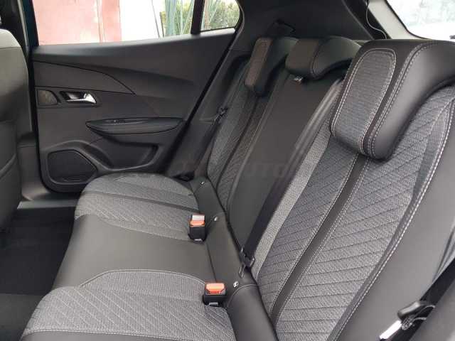 Peugeot 2008 1.2l - blue