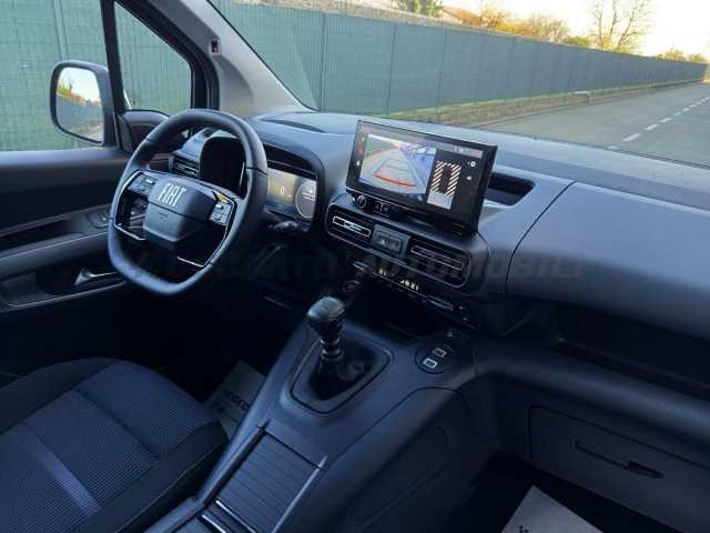 Fiat Doblò 1.5l - black