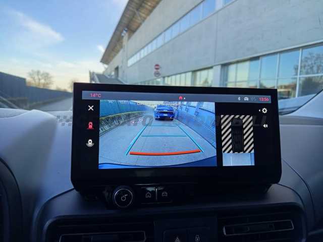 Fiat Doblò 1.5l - green