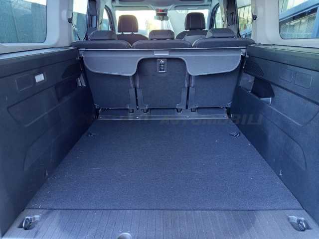 Fiat Doblò 1.5l - green