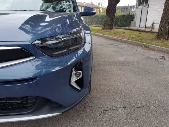 Kia Stonic 1.2l - blue