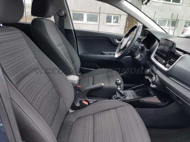 Kia Stonic 1.2l - blue