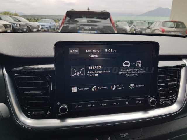 Kia Stonic 1.2l - blue