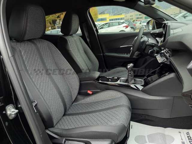 Peugeot 2008 1.2l - black