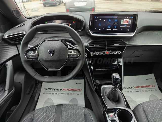 Peugeot 2008 1.2l - black