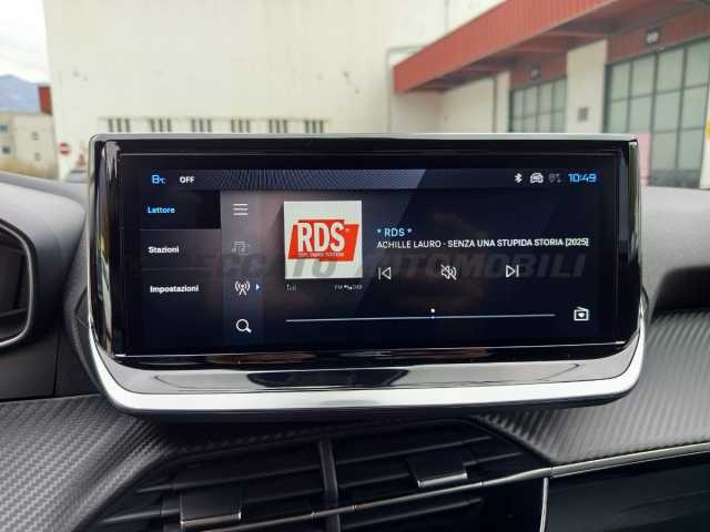 Peugeot 2008 1.2l - black