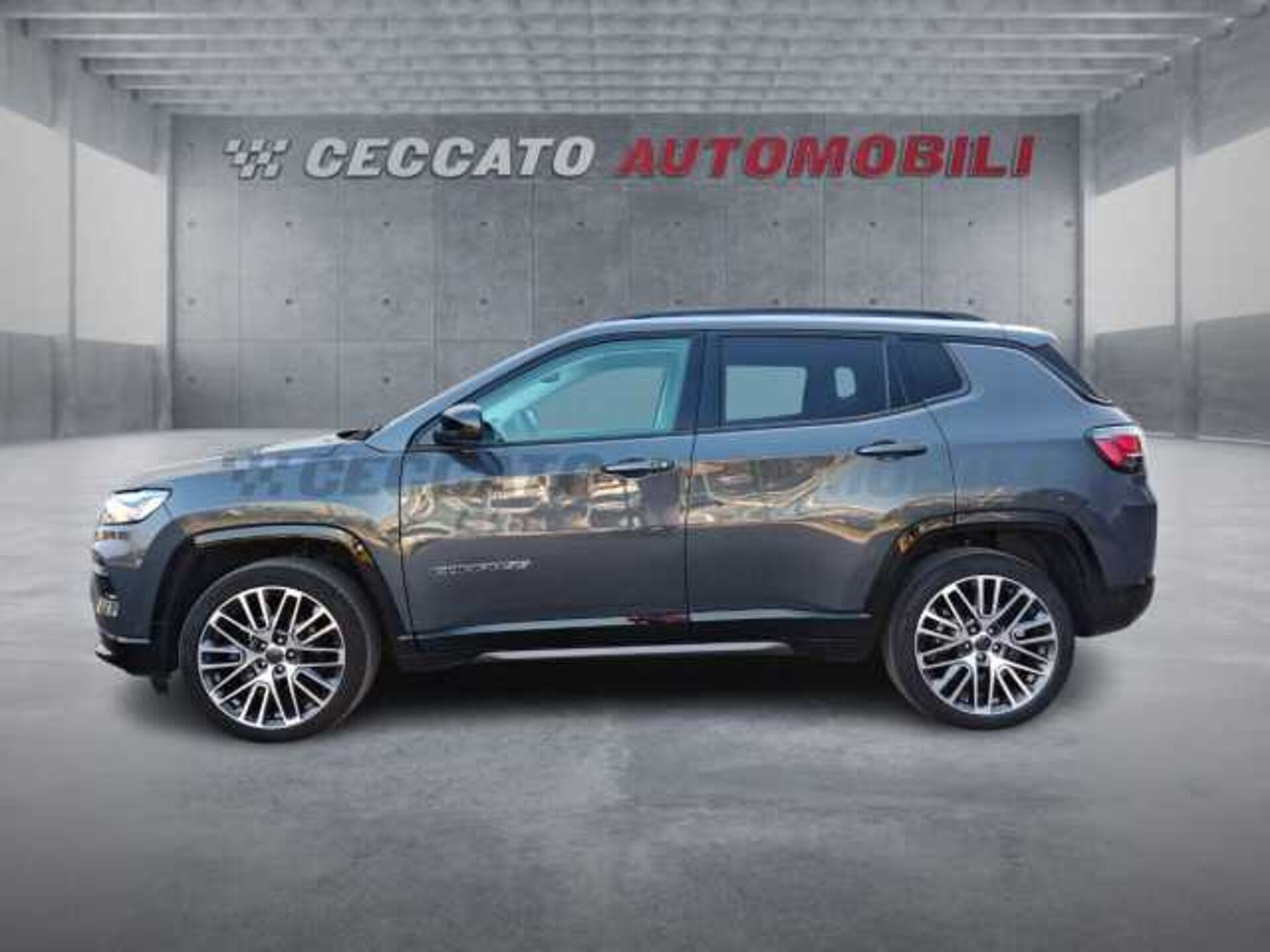 Jeep Compass 1.5l - grey