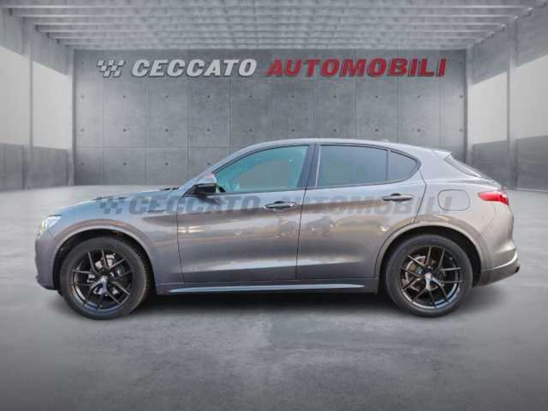 Alfa Romeo Stelvio 2.1l - grey