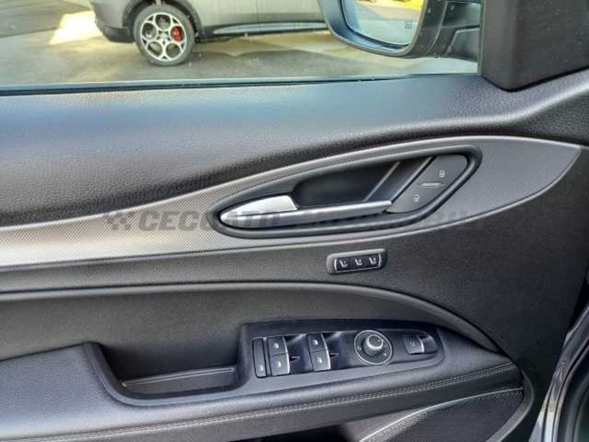 Alfa Romeo Stelvio 2.1l - grey