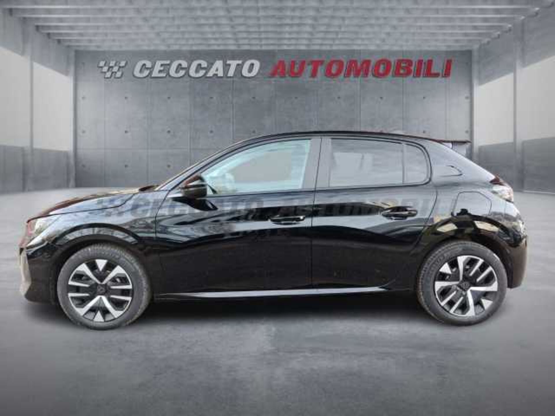 Peugeot 208 1.2l - black