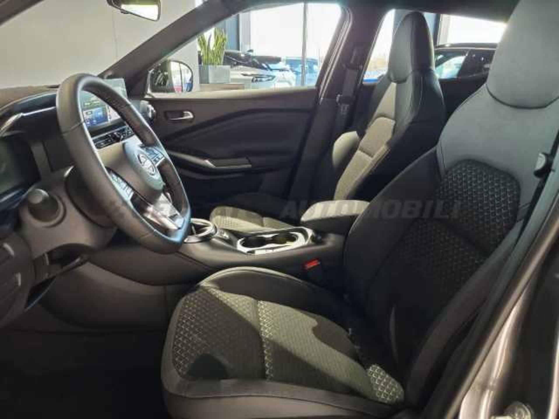 Nissan Nuovo Juke 1.0l - grey