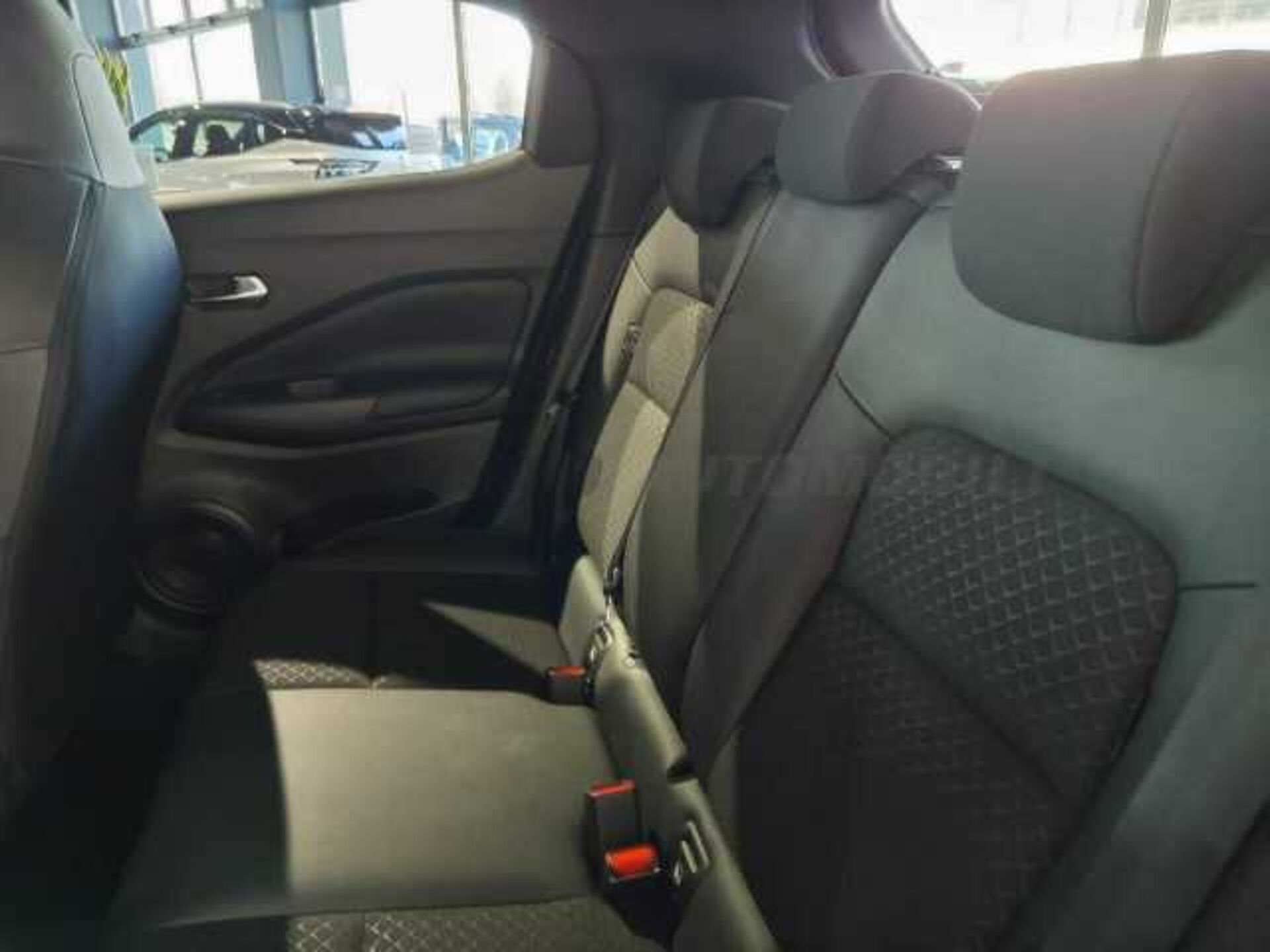 Nissan Nuovo Juke 1.0l - grey