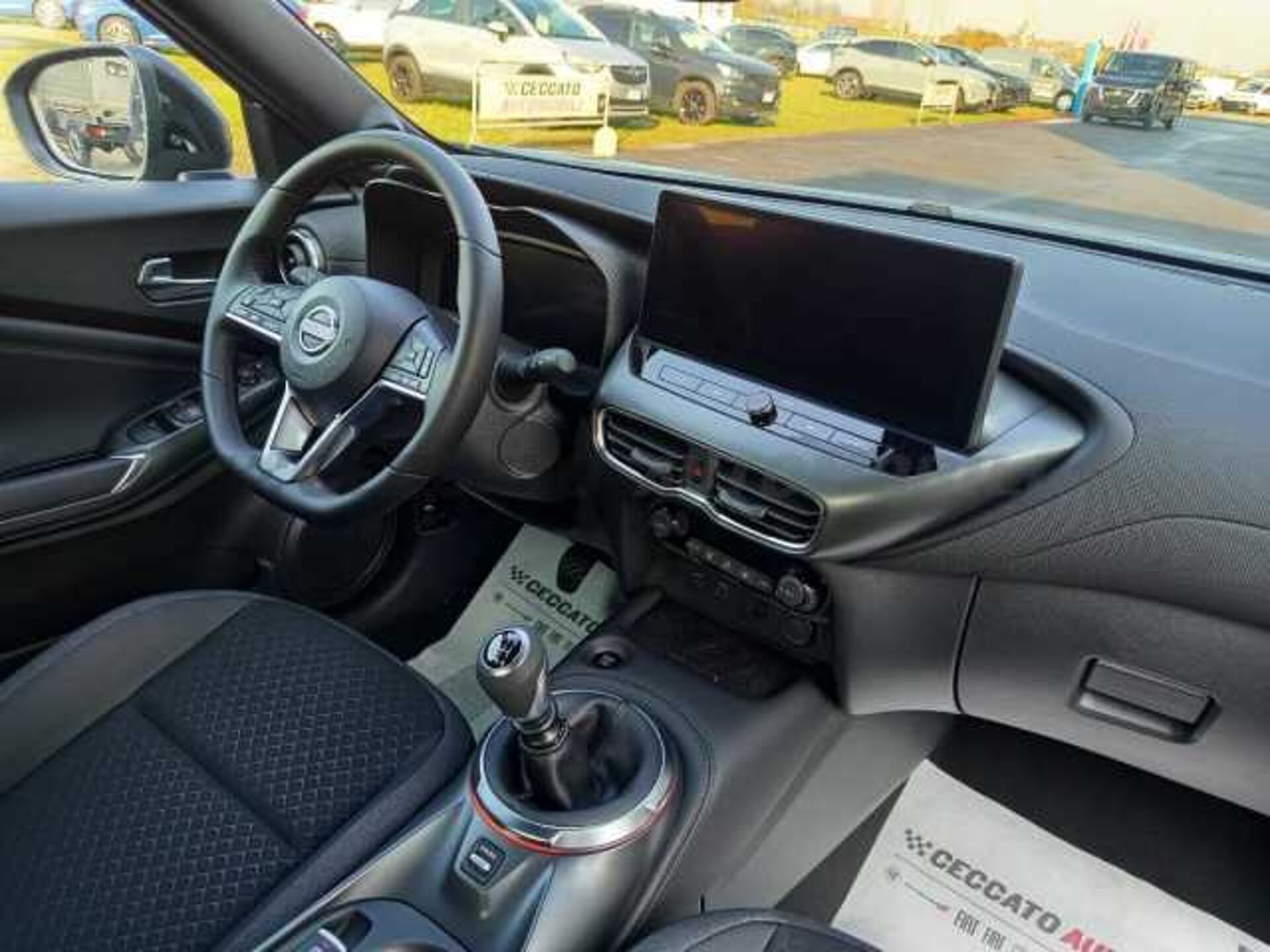 Nissan Nuovo Juke 1.0l - grey