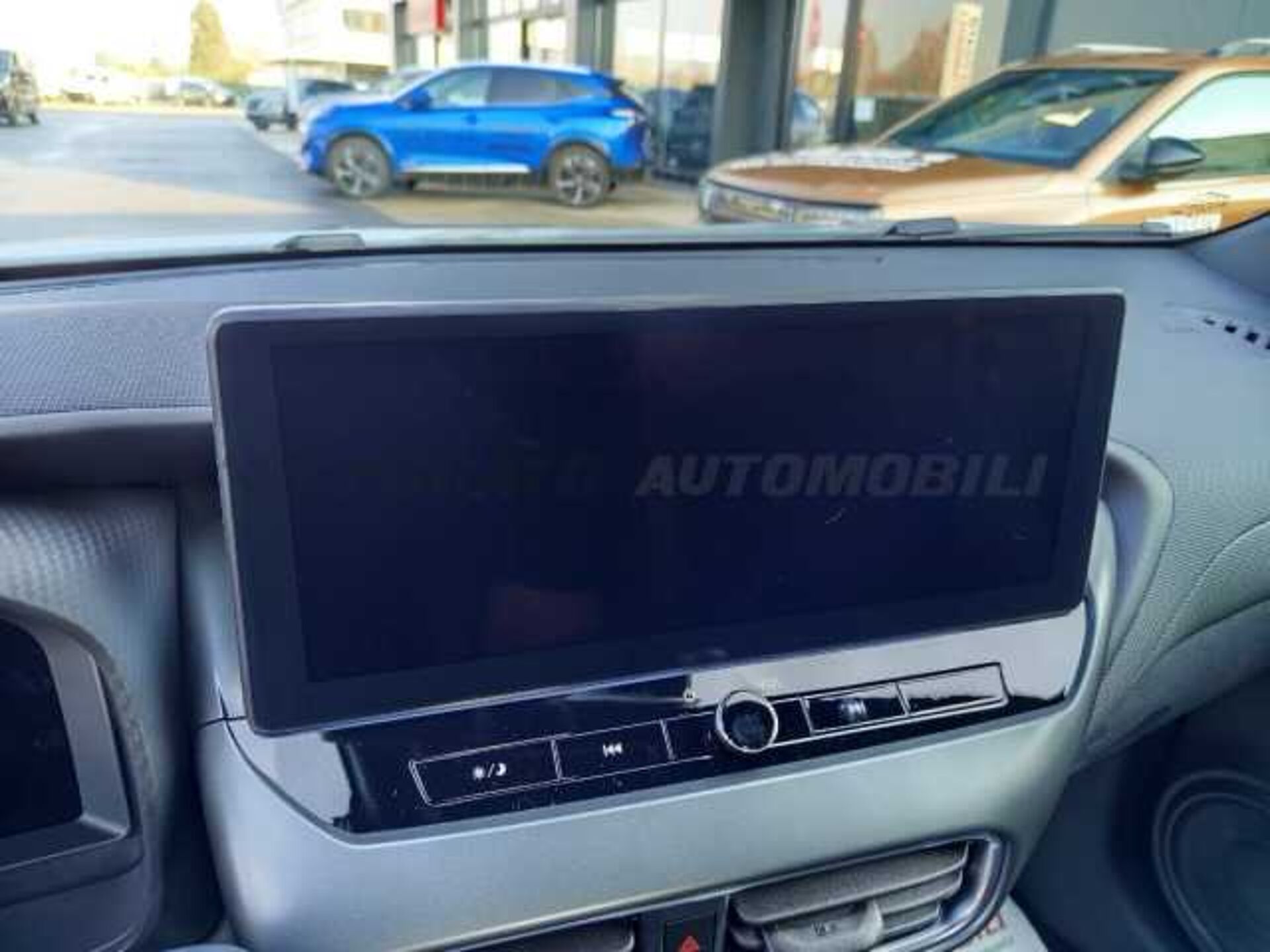 Nissan Nuovo Juke 1.0l - grey