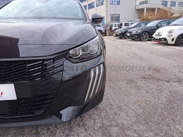 Peugeot 208 1.2l - black