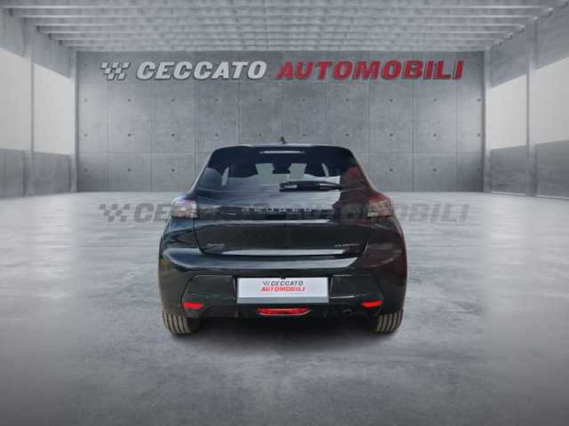 Peugeot 208 1.2l - black