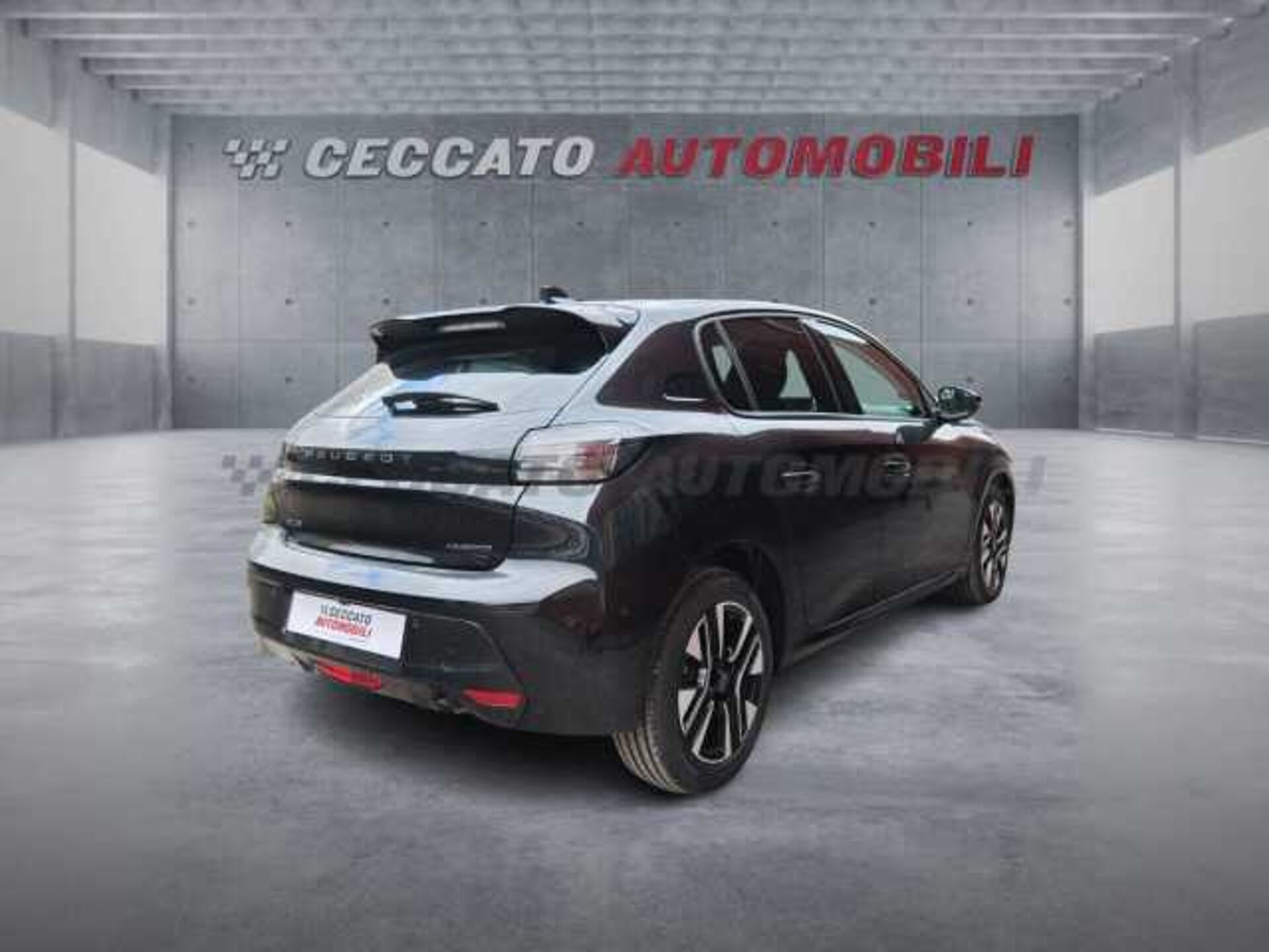 Peugeot 208 1.2l - black