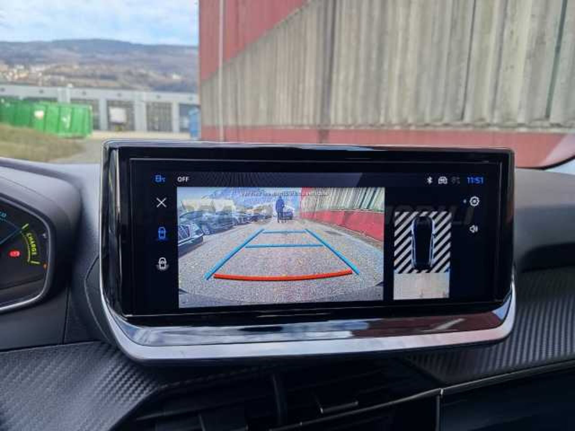 Peugeot 208 1.2l - grey