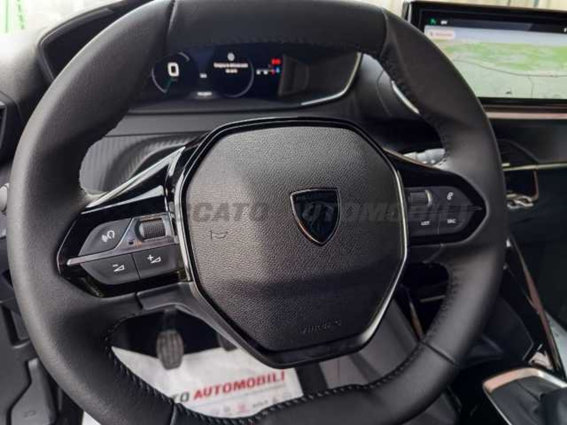 Peugeot 2008 1.2l - grey