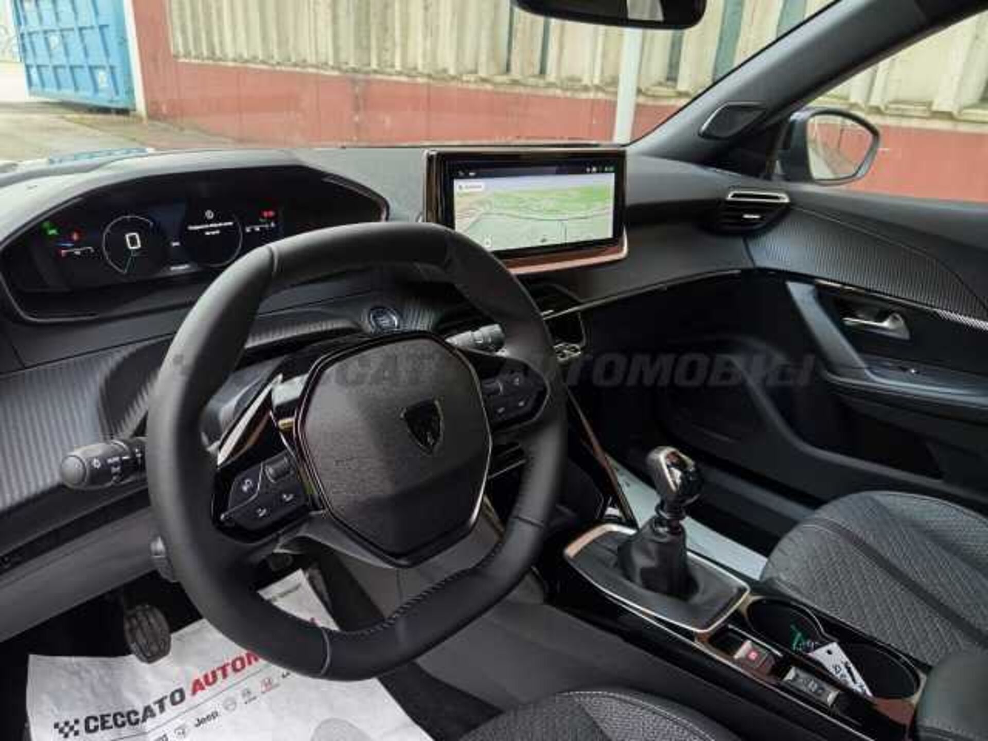 Peugeot 2008 1.2l - grey