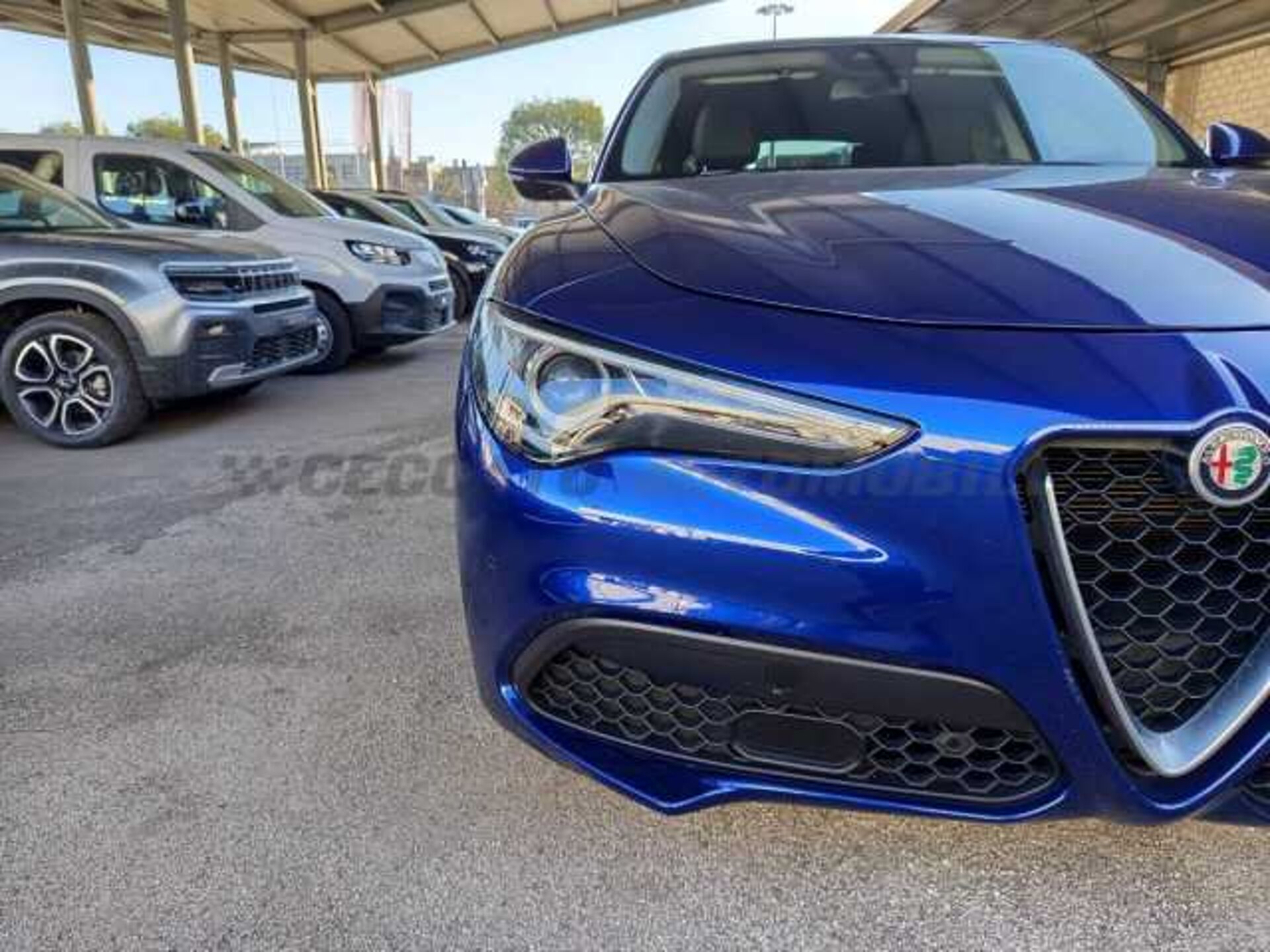 Alfa Romeo Stelvio 2.1l - blue