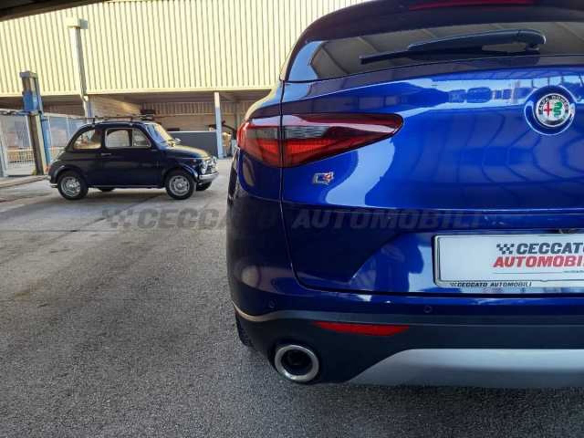 Alfa Romeo Stelvio 2.1l - blue
